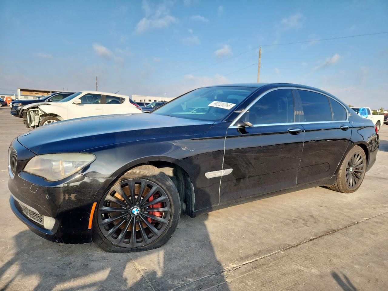 2011 BMW 7 Series 750i, VIN WBAKA8C59BCY37114 — Front end