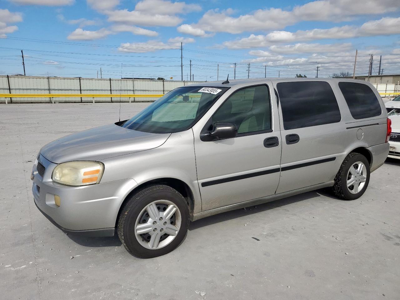 2005 Chevrolet Uplander, VIN 1GNDV03L05D253562 — Normal wear