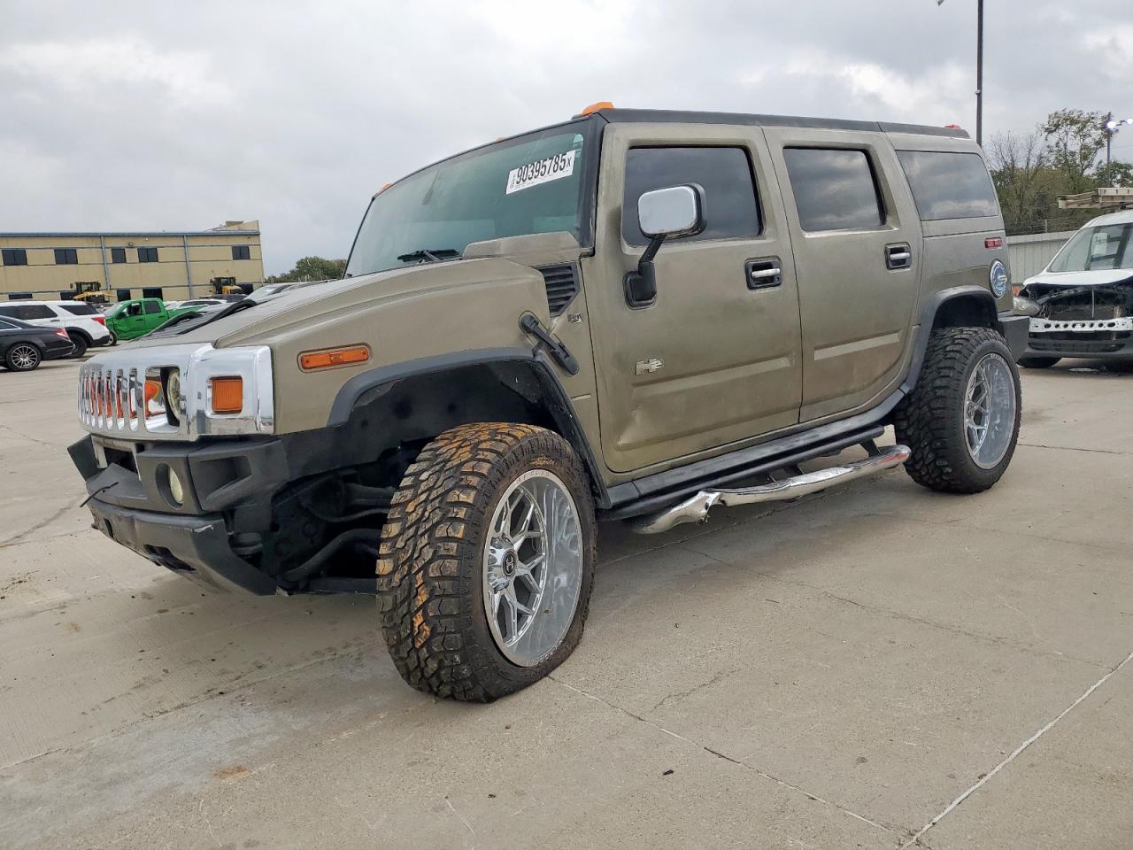 2005 Hummer H2 SUV, VIN 5GRGN23U95H126939 — Undercarriage