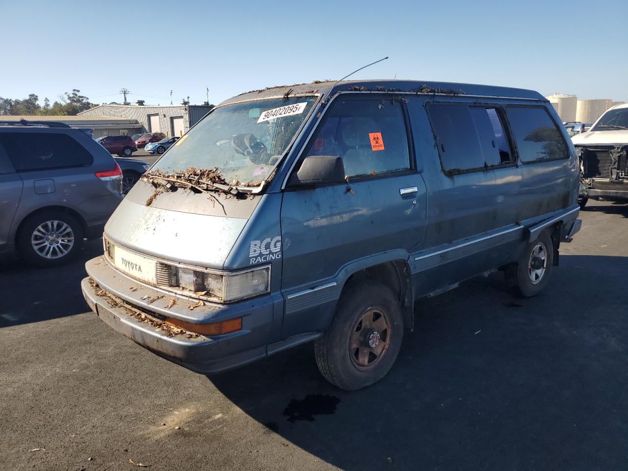 1987 Toyota VAN, VIN JT3YR36W2H0002435 — Minor dents and scratches