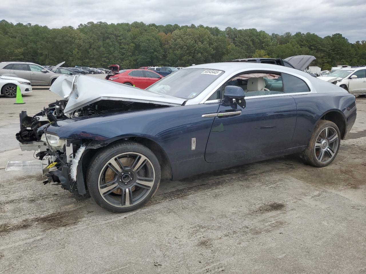 2014 Rolls-Royce Wraith, VIN SCA665C56EUX84611 — Front end