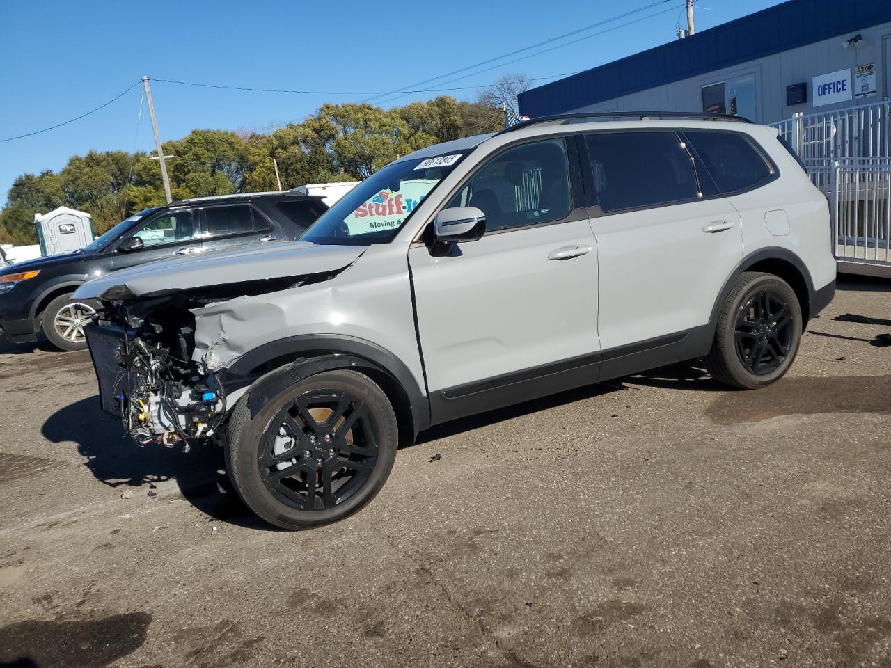 2025 Kia Telluride SX-Prestige X-Line, VIN 5XYP5DGCXSG660972 — Front end