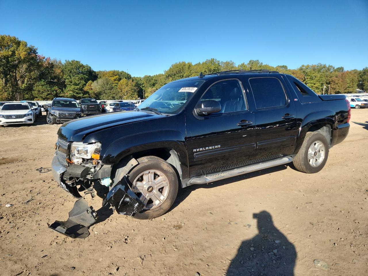 2012 Chevrolet Avalanche LT, VIN 3GNTKFE73CG287728 — Перед