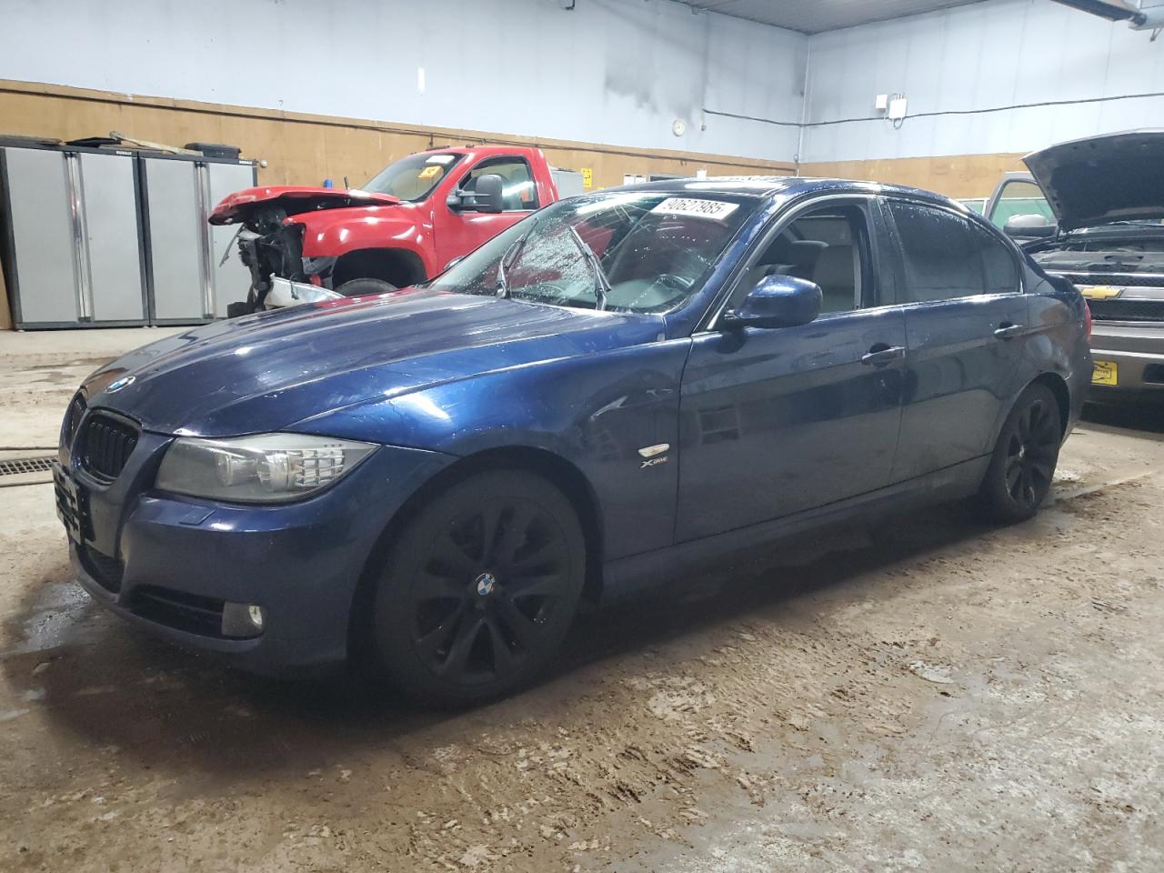 2011 BMW 3 Series 335i xDrive, VIN WBAPL5C55BA921098 — Engine fire
