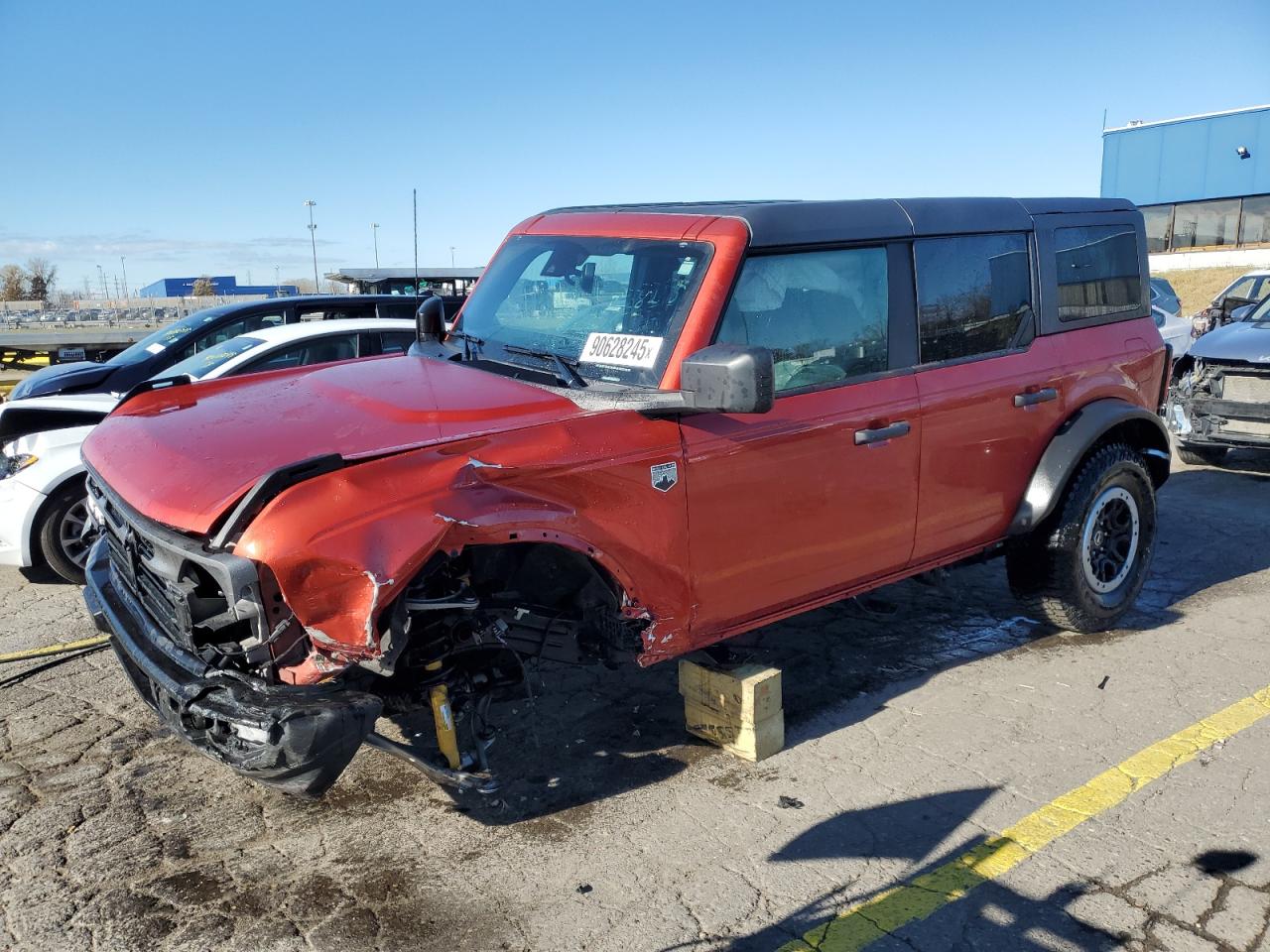 2024 Ford Bronco Big Bend, VIN 1FMDE7BHXRLB23892 — Front end