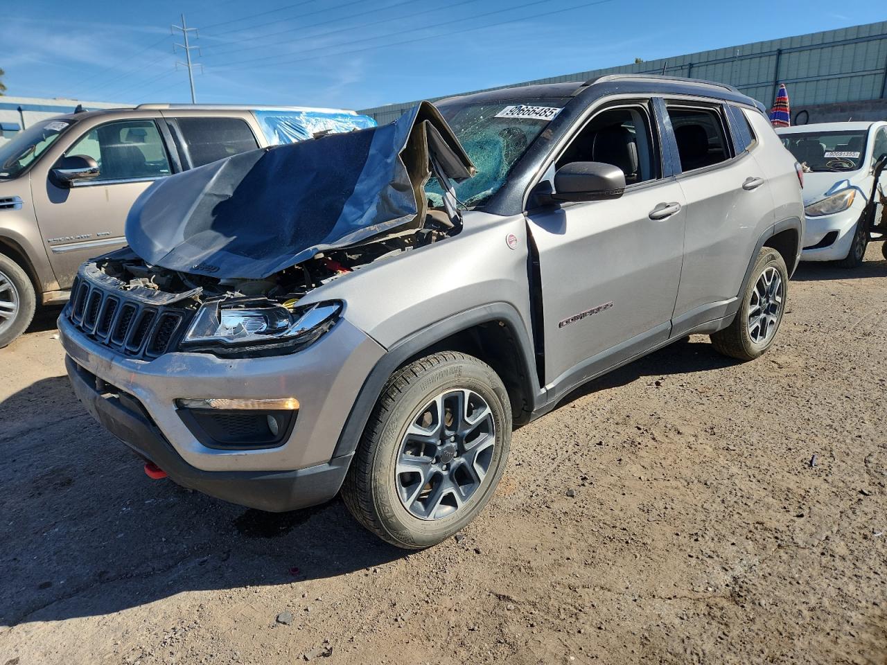 2020 Jeep Compass Trailhawk, VIN 3C4NJDDBXLT159380 — Auction photo 1 of 4