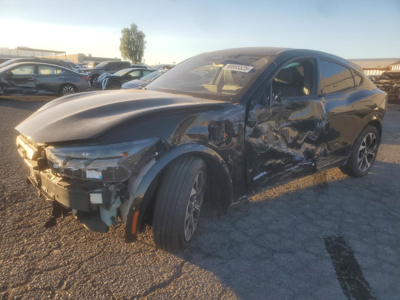2023 Ford Mustang Mach-E Premium, VIN 3FMTK3SU2PMB06333 — Front end
