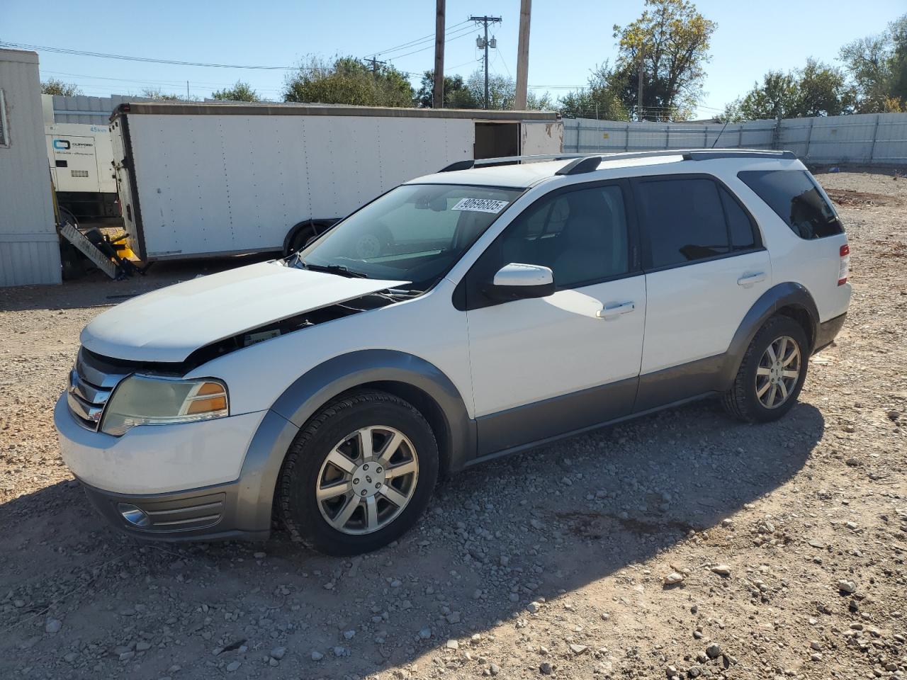 2008 Ford Taurus X SEL, VIN 1FMDK05W08GA32051 — Front end