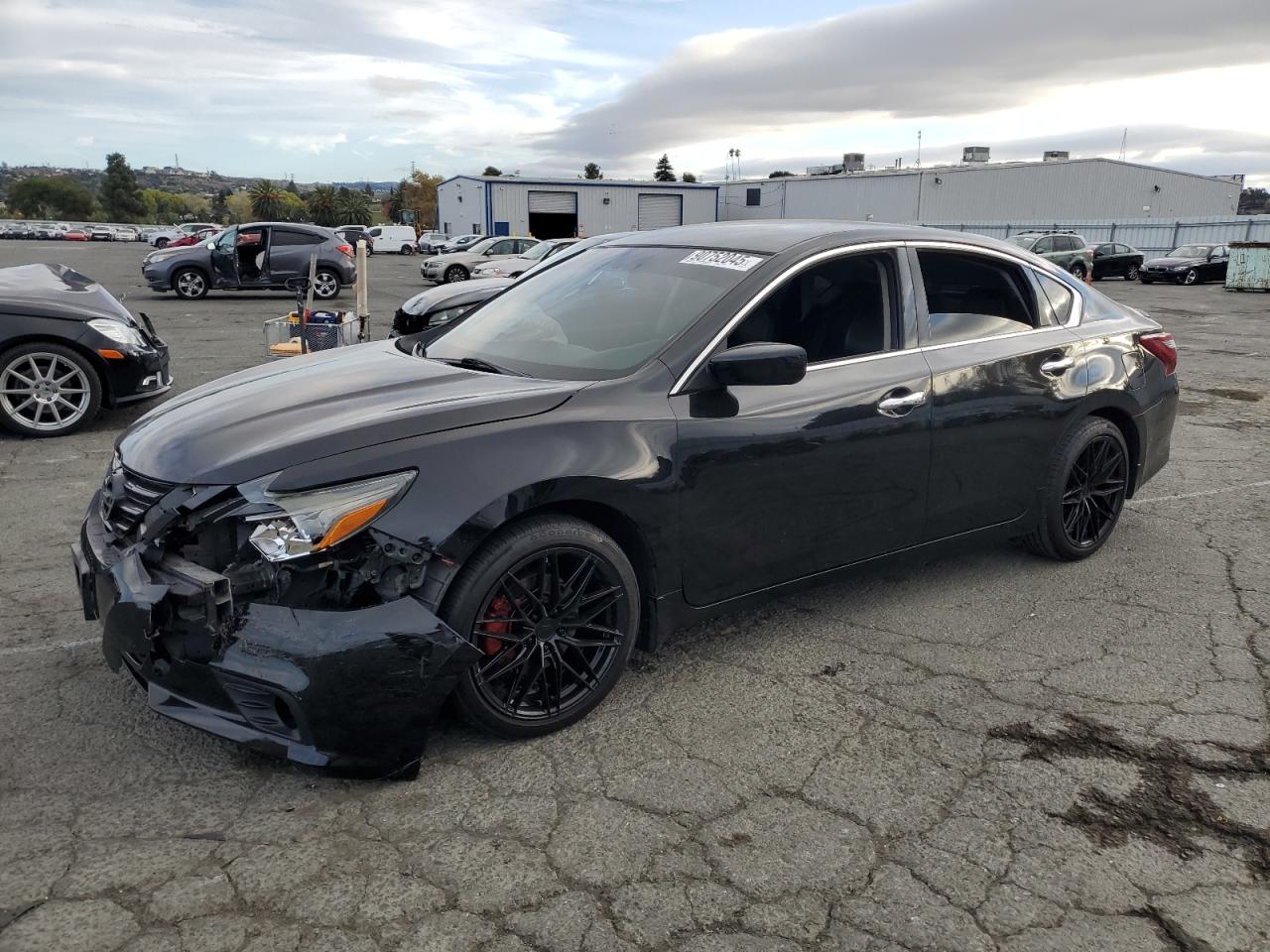 2018 Nissan Altima SR, VIN 1N4AL3APXJC137719 — Auction photo