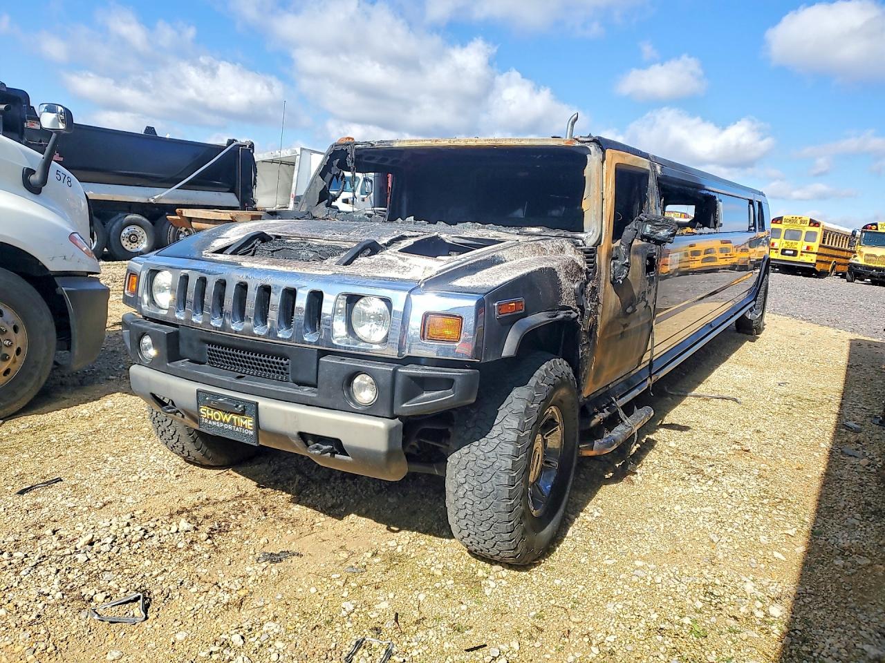2006 Hummer H2, VIN 5GRGN23U06H118634 — Interior fire