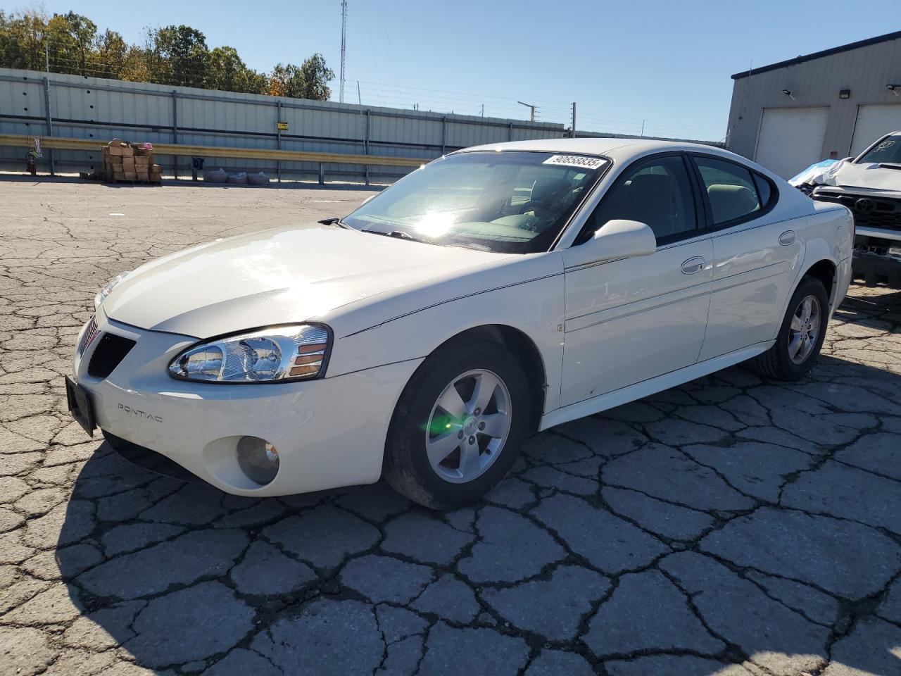 2008 Pontiac Grand Prix, VIN 2G2WP552381176011 — Undercarriage
