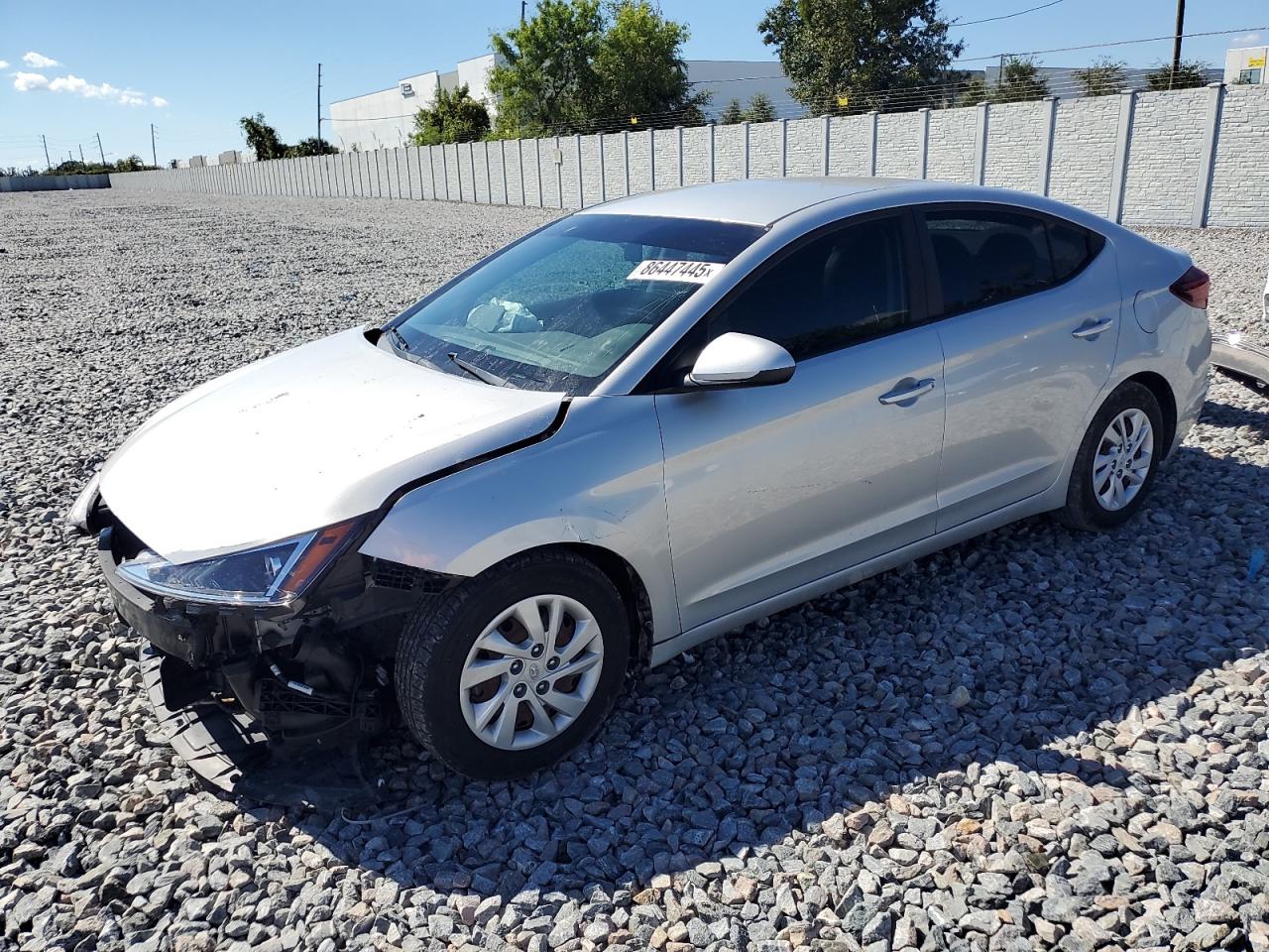 2019 Hyundai Elantra SE, VIN 5NPD74LFXKH440558 — Front end