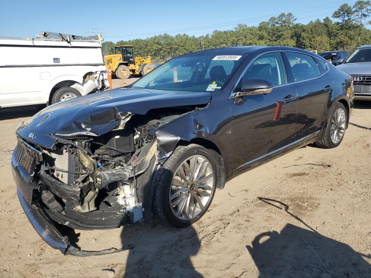 2020 Kia Cadenza Limited, VIN KNALC4J16L5234196 — Front end