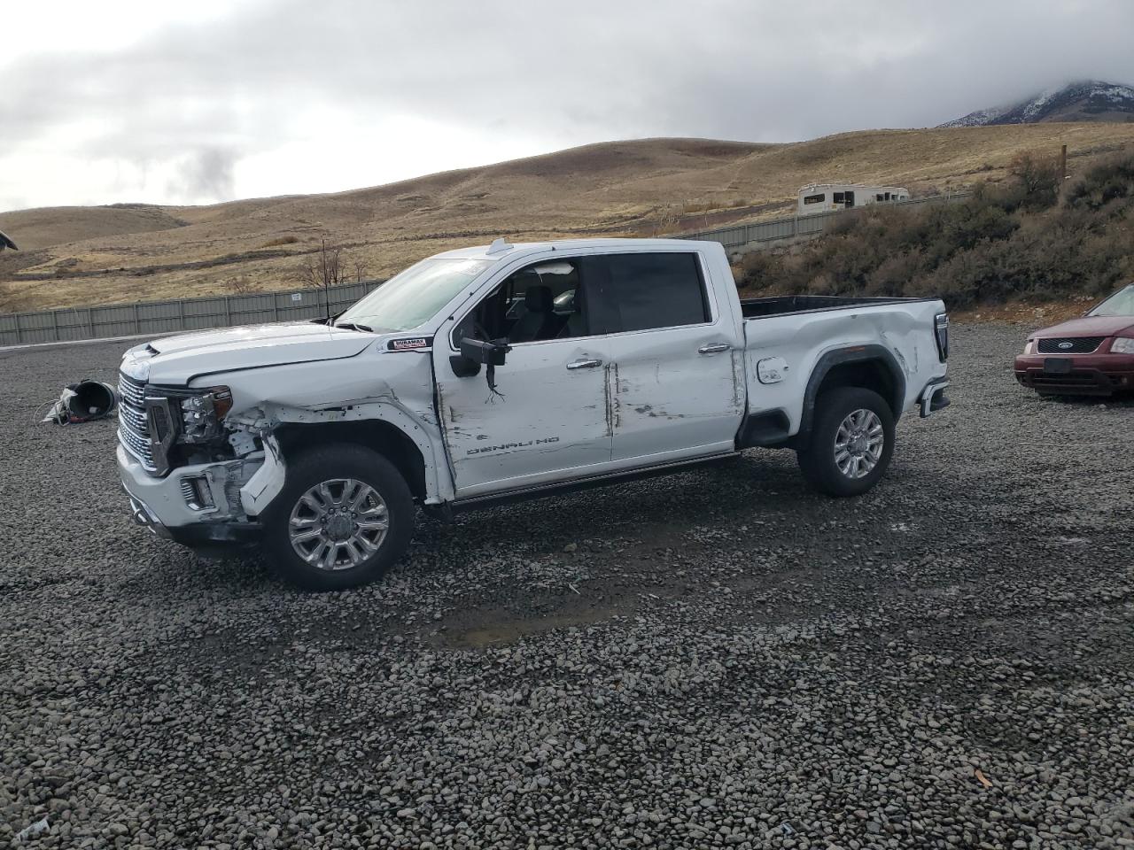 2023 GMC Sierra 2500HD Denali, VIN 1GT49REY4PF171318 — Side