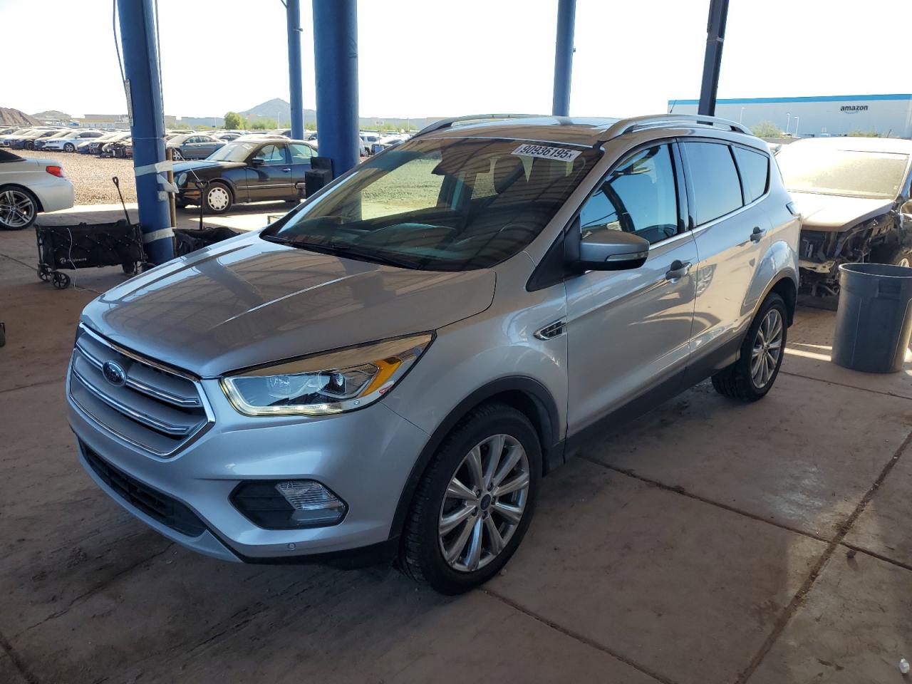 2018 Ford Escape Titanium, VIN 1FMCU9J98JUB48261 — Minor dents and scratches