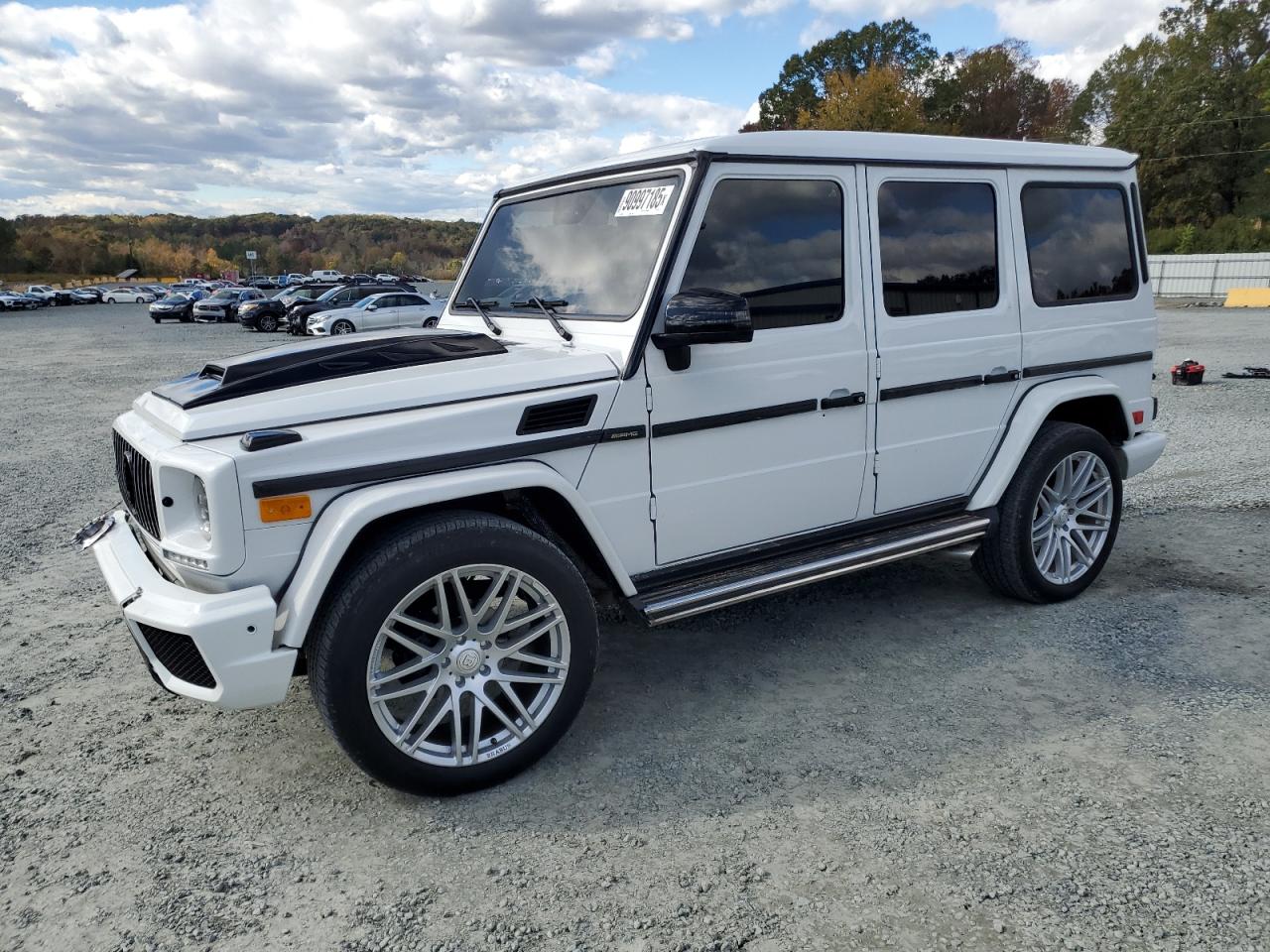 2003 Mercedes-Benz G 500, VIN WDCYR49E33X135171 — Front end