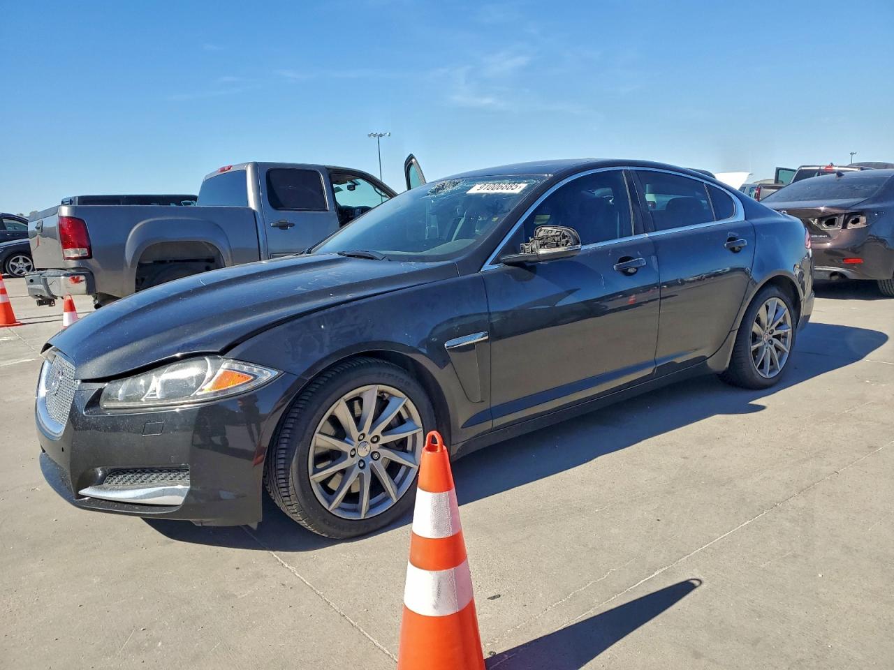 2015 Jaguar XF T Premium, VIN SAJWA0FS5FPU82353 — Rear end