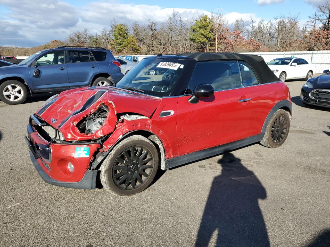 2017 MINI Convertible Cooper, VIN WMWWG5C35H3C98970 — Перед