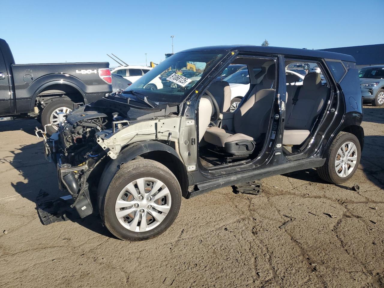 2021 Kia Soul LX, VIN KNDJ23AU0M7760296 — Stripped