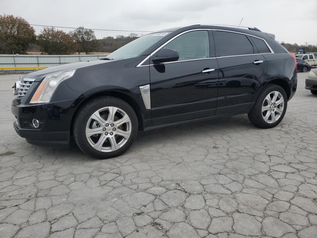2016 Cadillac SRX Performance Collection, VIN 3GYFNCE32GS584480 — Front end