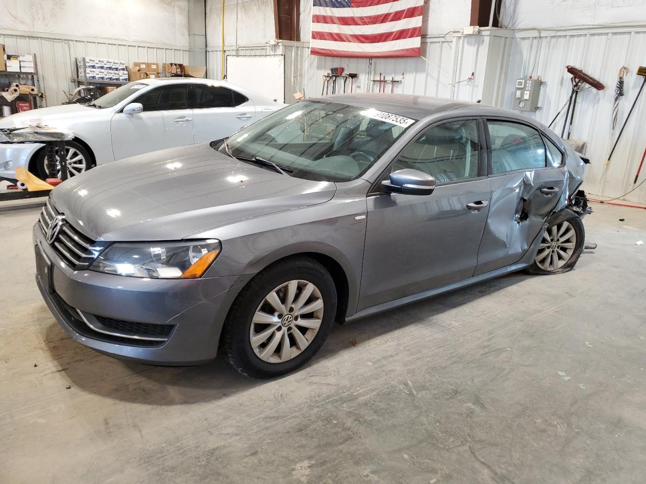 2014 Volkswagen Passat S, VIN 1VWAT7A37EC077044 — Undercarriage