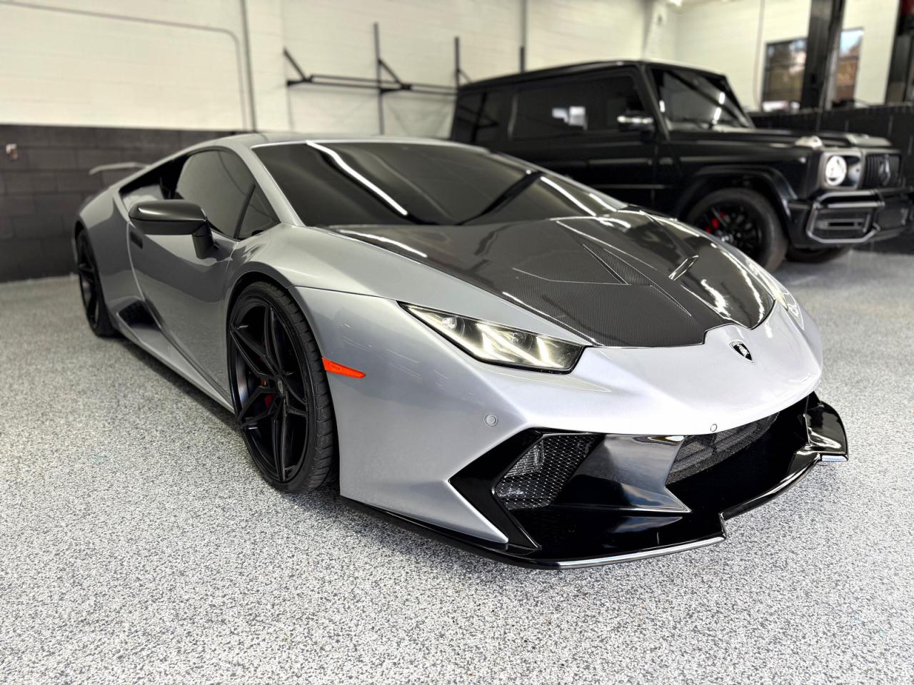 2015 Lamborghini Huracan, VIN ZHWUC1ZF0FLA01267 — Minor dents and scratches