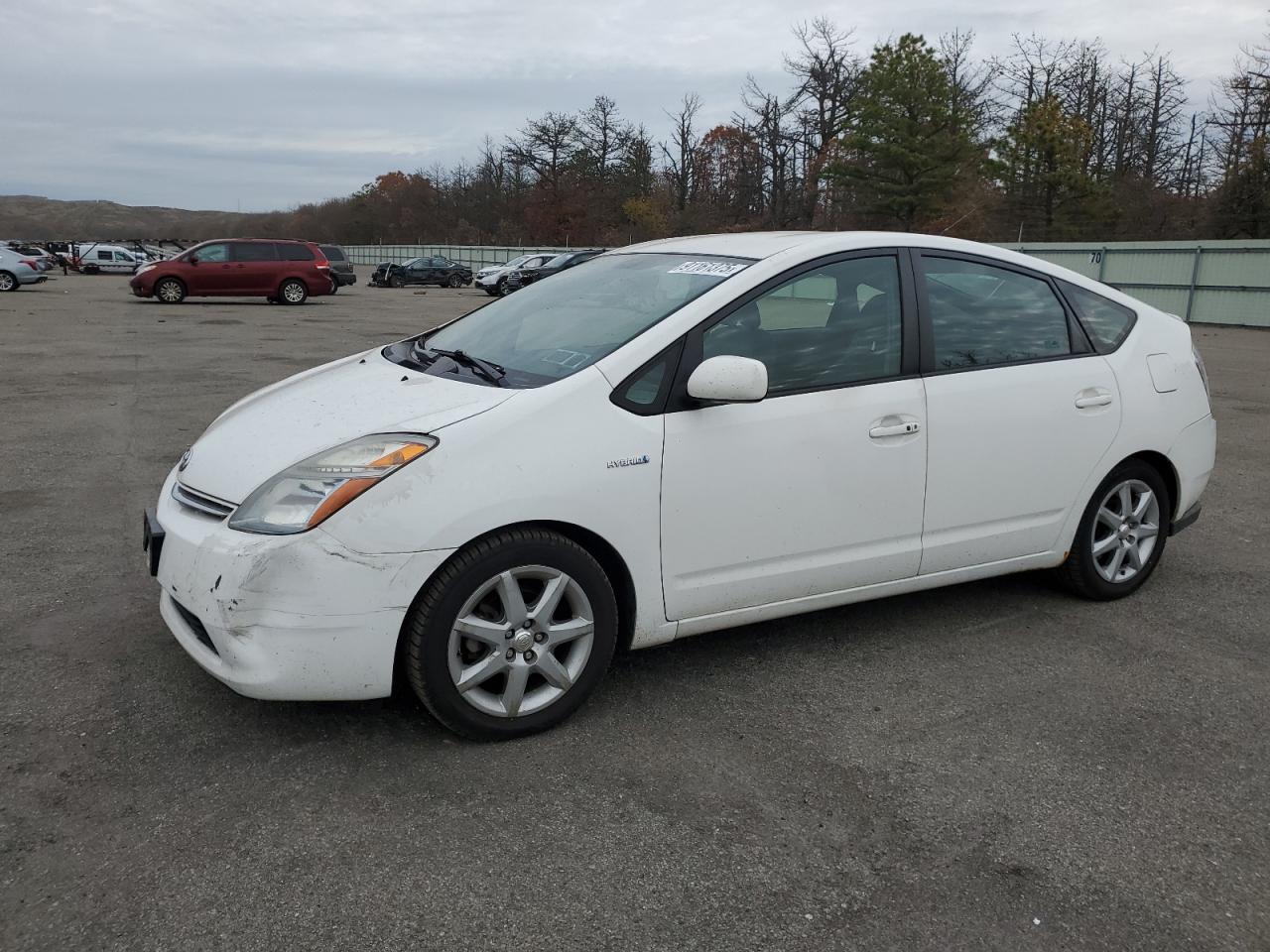 2008 Toyota Prius Touring, VIN JTDKB20U683400673 — Вандализм
