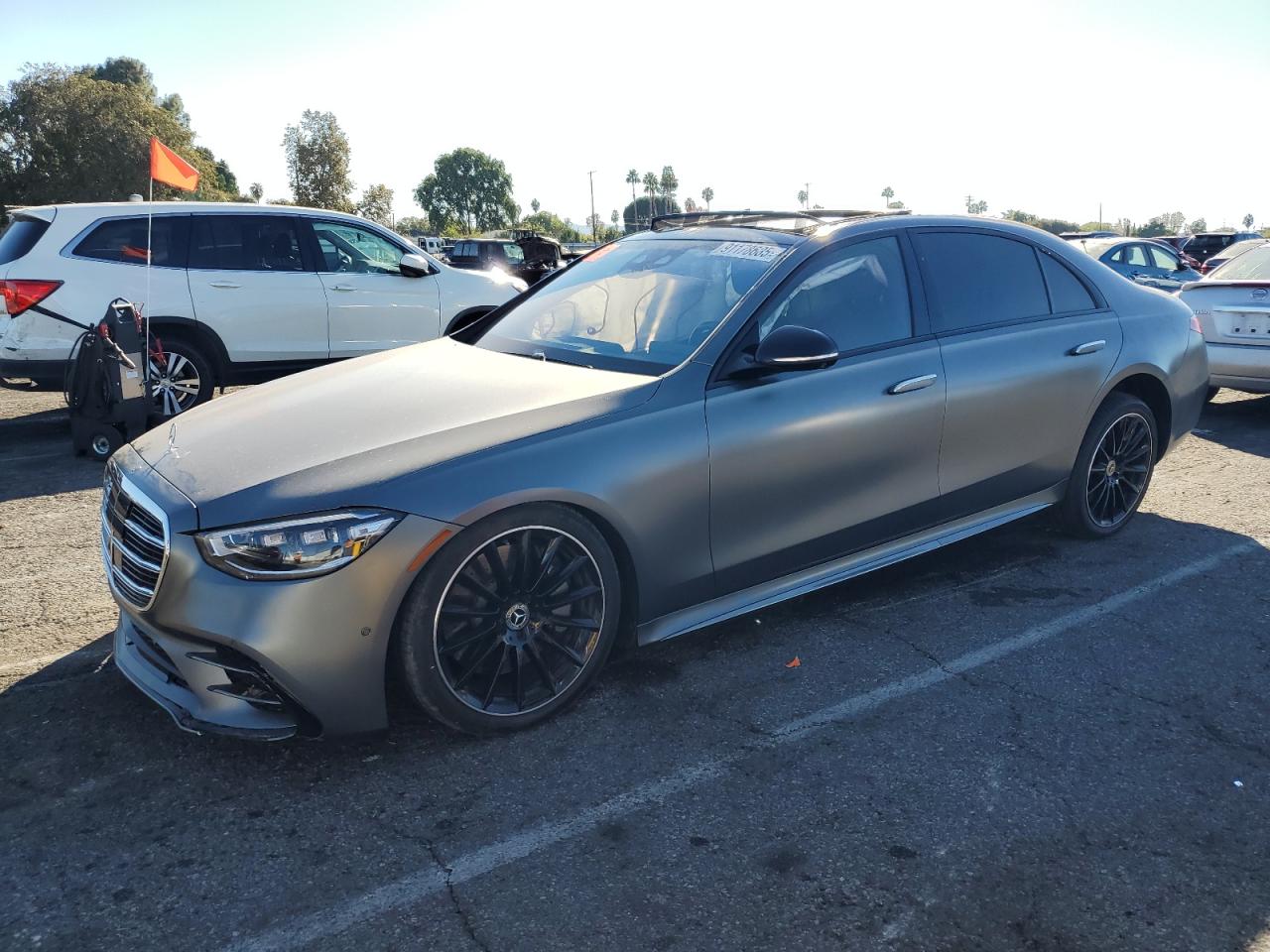2023 Mercedes-Benz S 500, VIN W1K6G6DB6PA174928 — Side