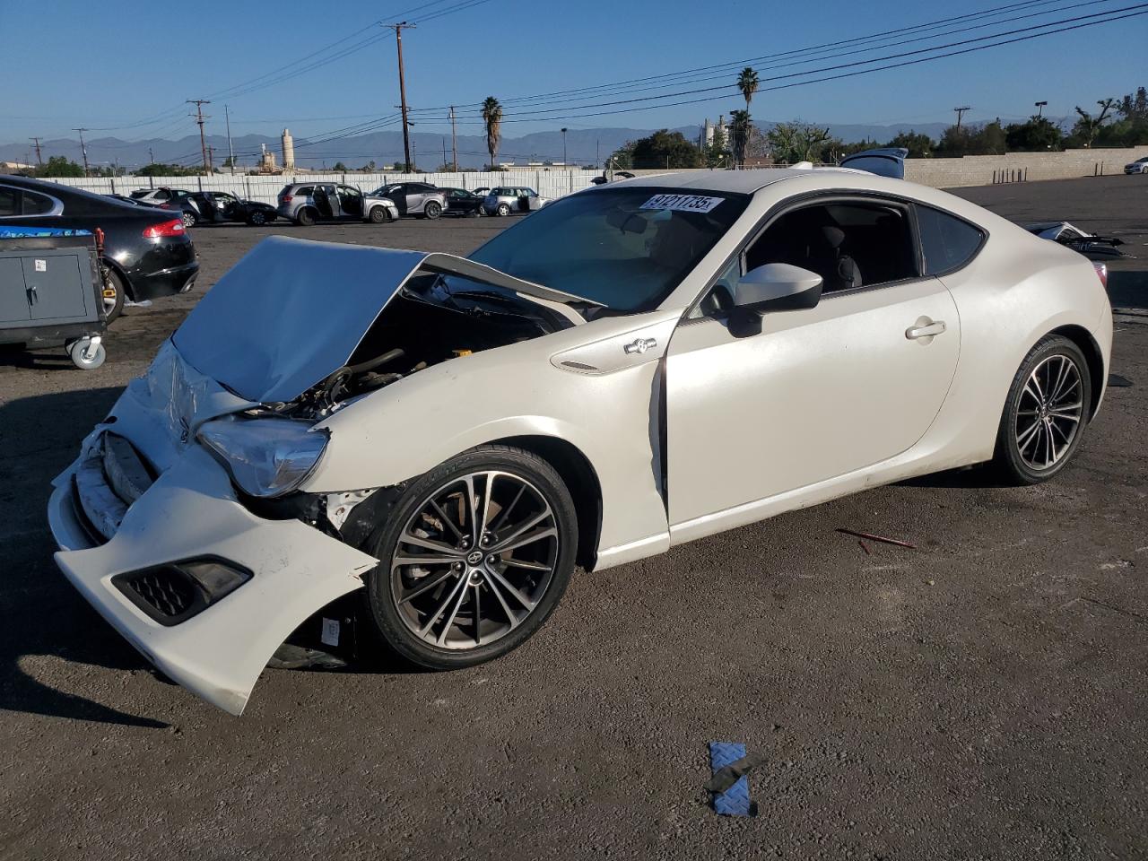 2015 Scion FR-S, VIN JF1ZNAA1XF8705569 — Front end