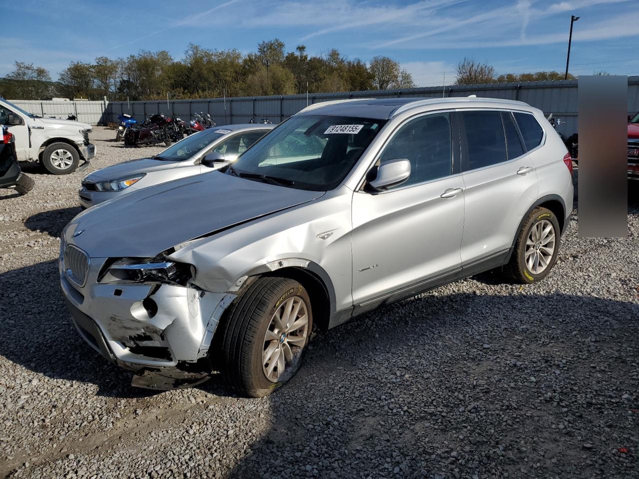 2012 BMW X3 28i, VIN 5UXWX5C50CL723407 — Перед