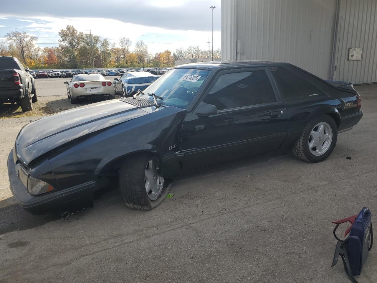 1991 Ford Mustang LX Sport, VIN 1FACP41E8MF191072 — Front end
