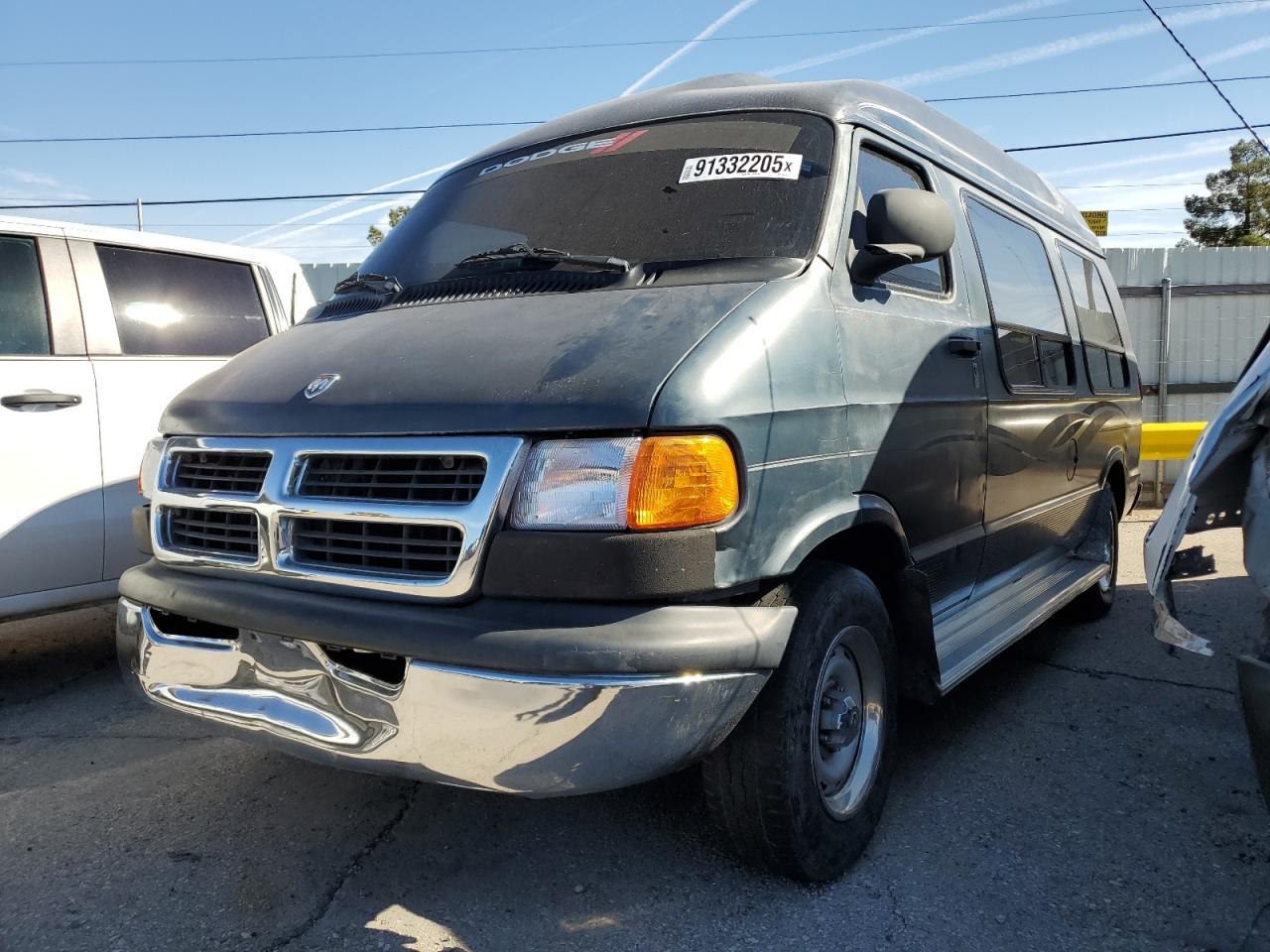 1999 Dodge Cargo, VIN 2B6HB11Y6XK540165 — Rear end