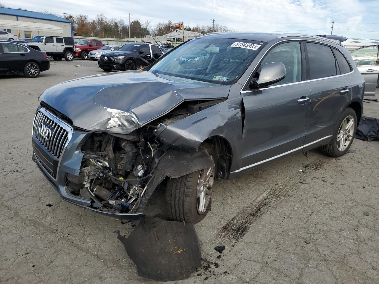 2016 Audi Q5 Premium Plus, VIN WA1L2AFP9GA003673 — Front end