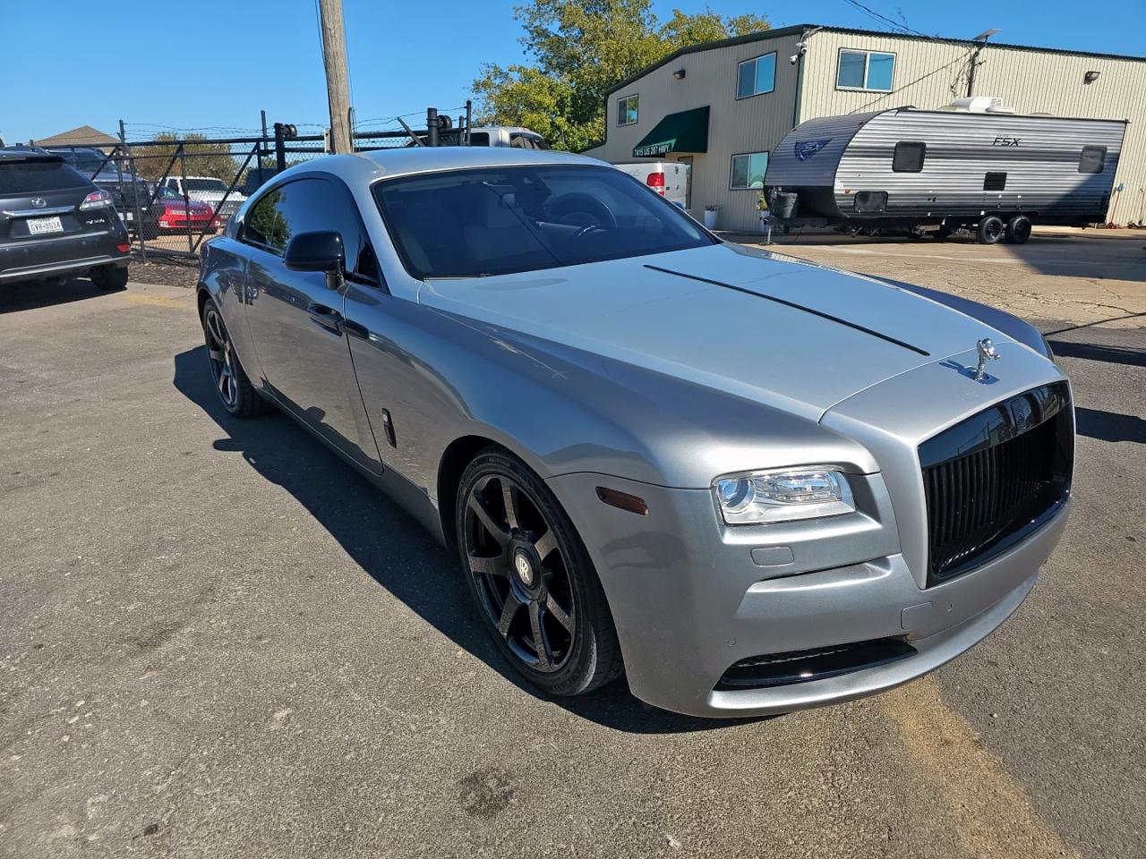2016 Rolls-Royce Wraith, VIN SCA665C58GUX86329 — Minor dents and scratches