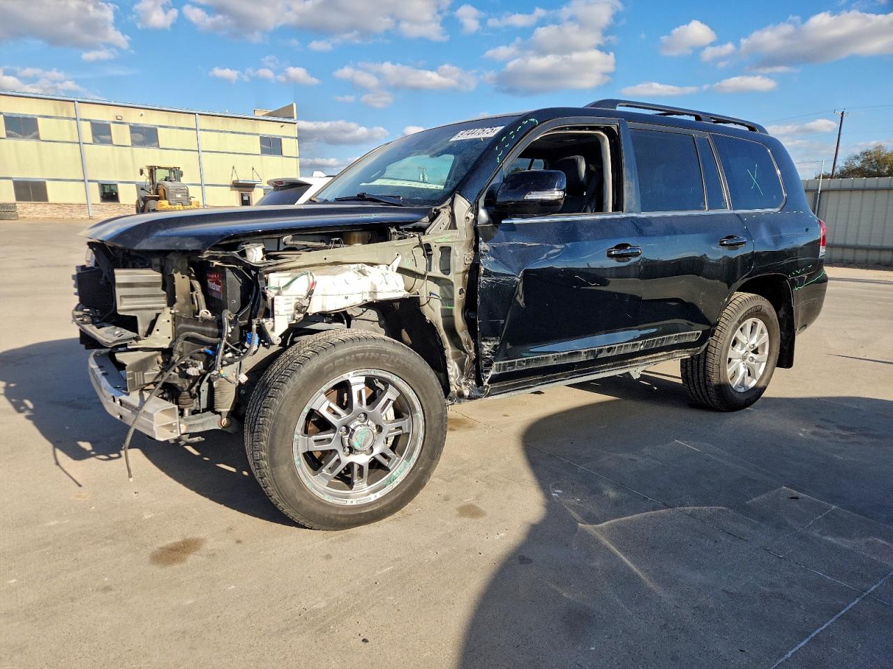 2021 Toyota Land Cruiser, VIN JTMCY7AJ9M4105723 — Front end