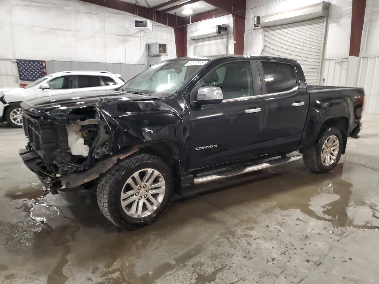 2018 GMC Canyon 4WD SLT, VIN 1GTG6DEN7J1110905 — Front end