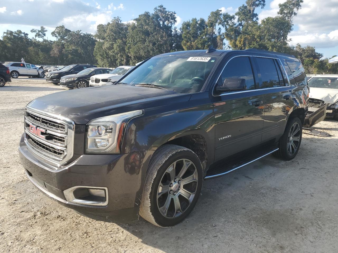 2017 GMC Yukon SLE, VIN 1GKS1AKC8HR265277 — Rear end
