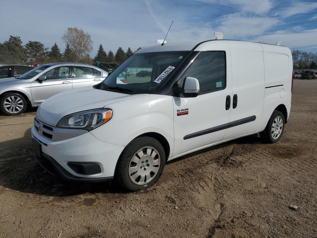 2015 Ram ProMaster, VIN ZFBERFDT2F6978009 — Side