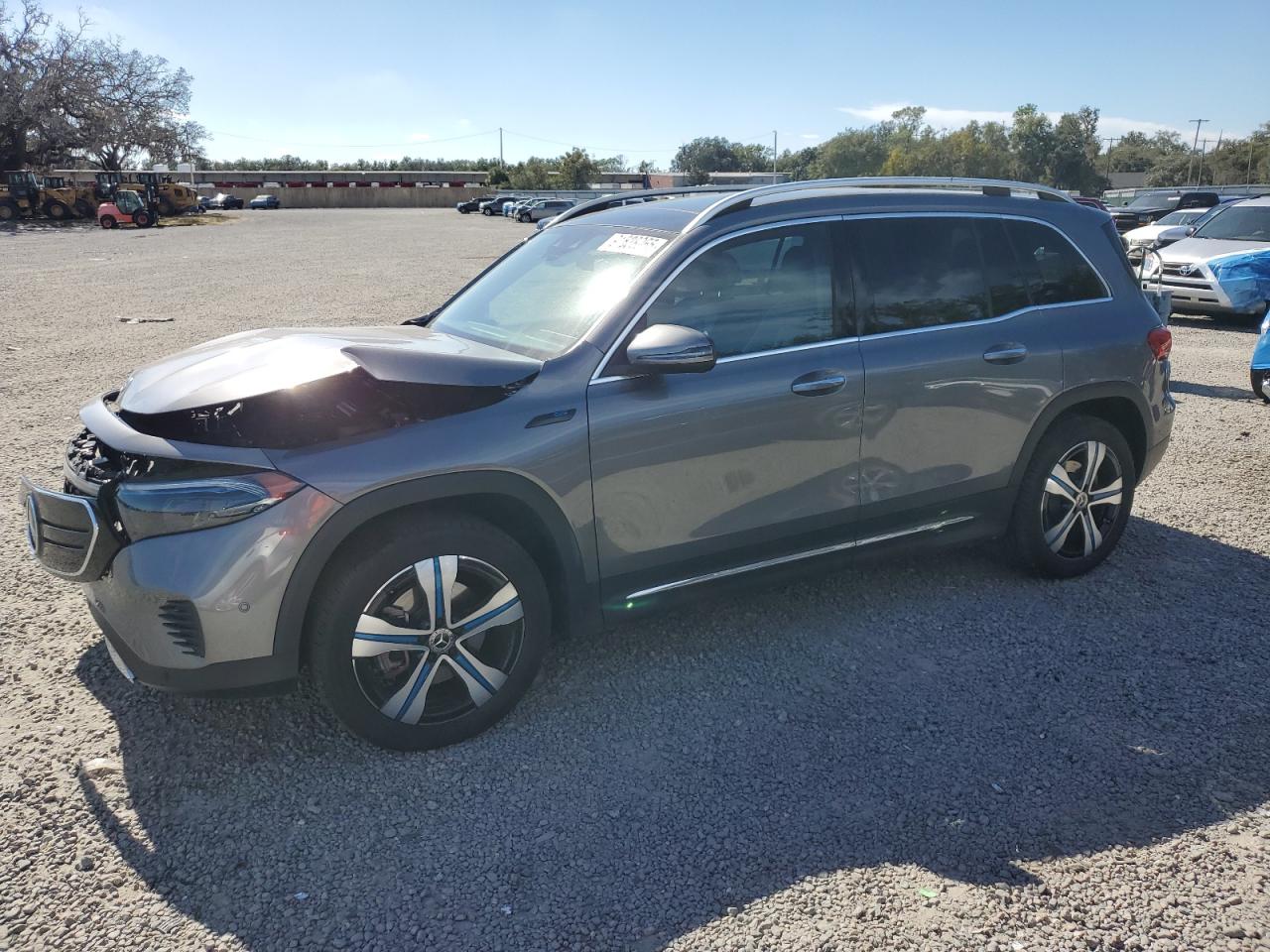2022 Mercedes-Benz EQB 350, VIN W1N9M1DB1NN006115 — Front end