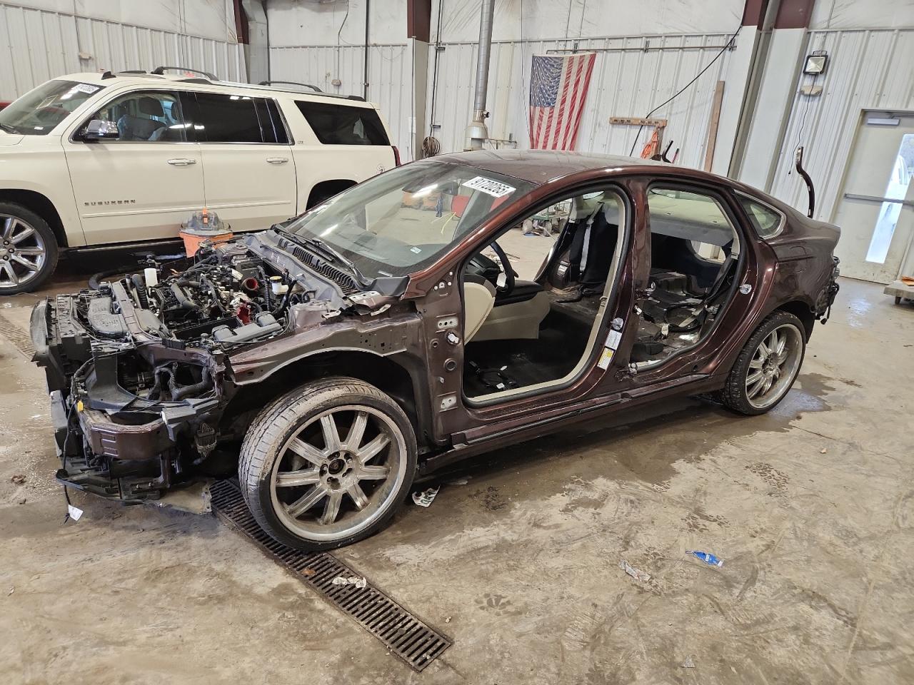 2019 Ford Fusion SEL, VIN 3FA6P0CD5KR229996 — Stripped