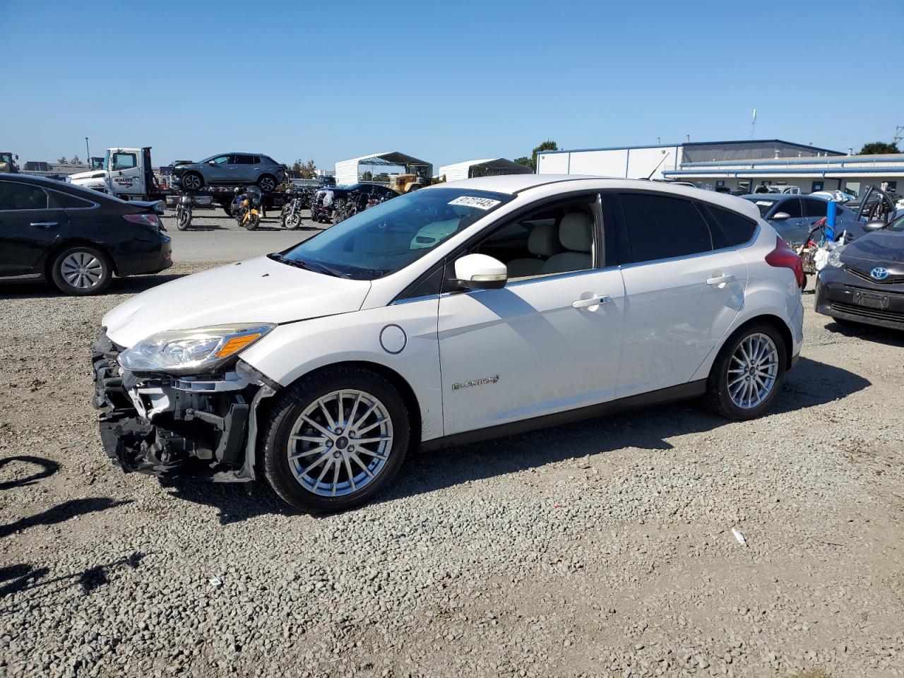 2014 Ford Focus Electric, VIN 1FADP3R49EL260073 — Front end