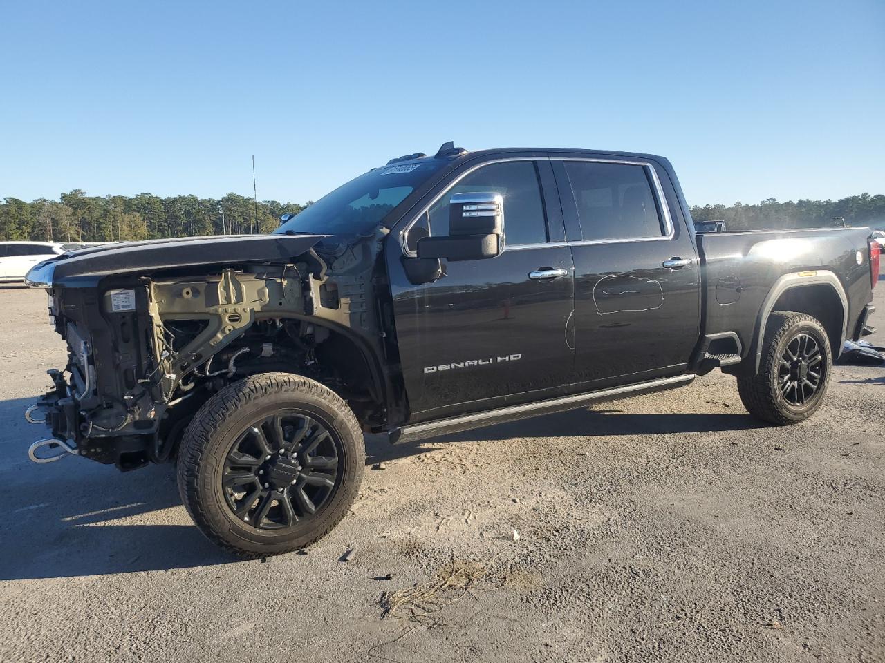 2021 GMC Sierra 2500HD Denali, VIN 1GT49REY6MF195194 — Front end