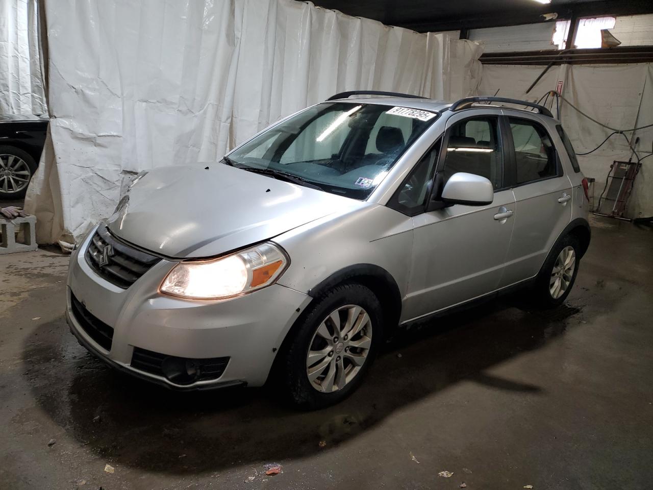 2013 Suzuki SX4 Crossover, VIN JS2YB5A31D6102256 — Front end