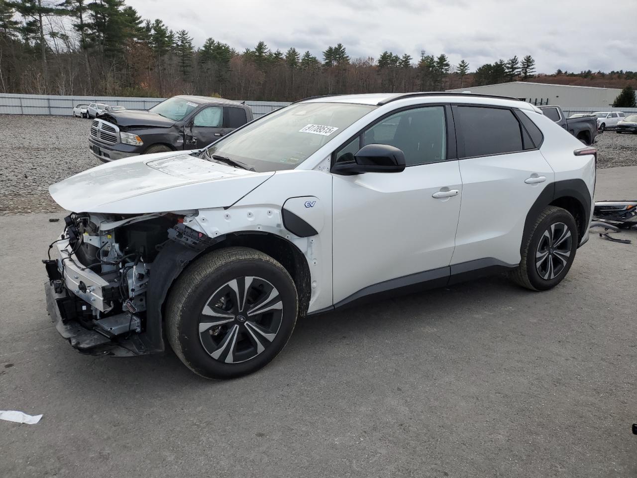 2025 Subaru Solterra Premium, VIN JTMABABA0SA095022 — Front end
