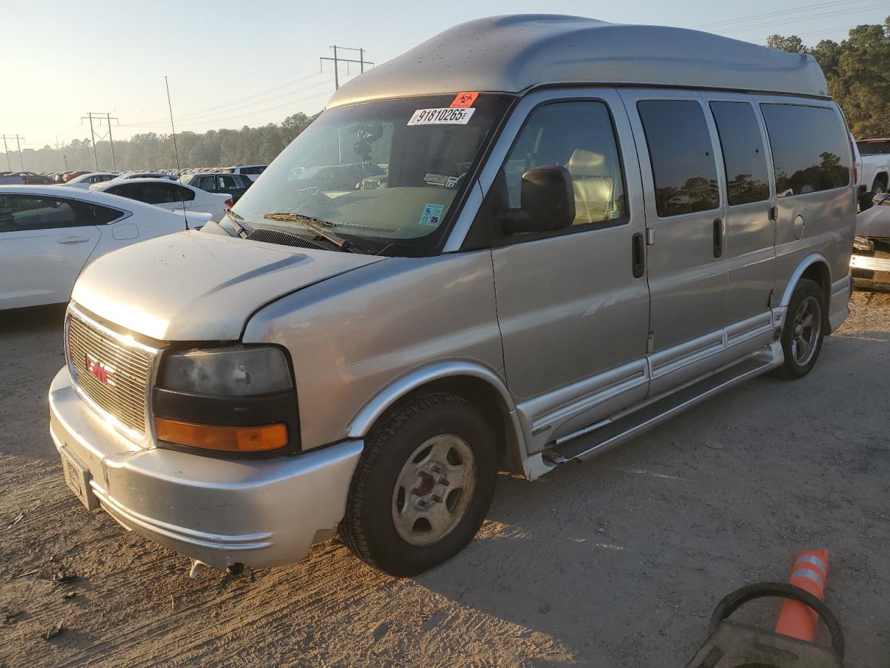 2003 GMC Savana Commercial SRW C6Y, VIN 1GDFG15T931186095 — Rear end