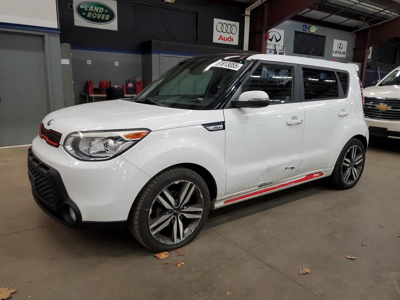 2014 Kia Soul +, VIN KNDJP3A52E7074773 — Minor dents and scratches