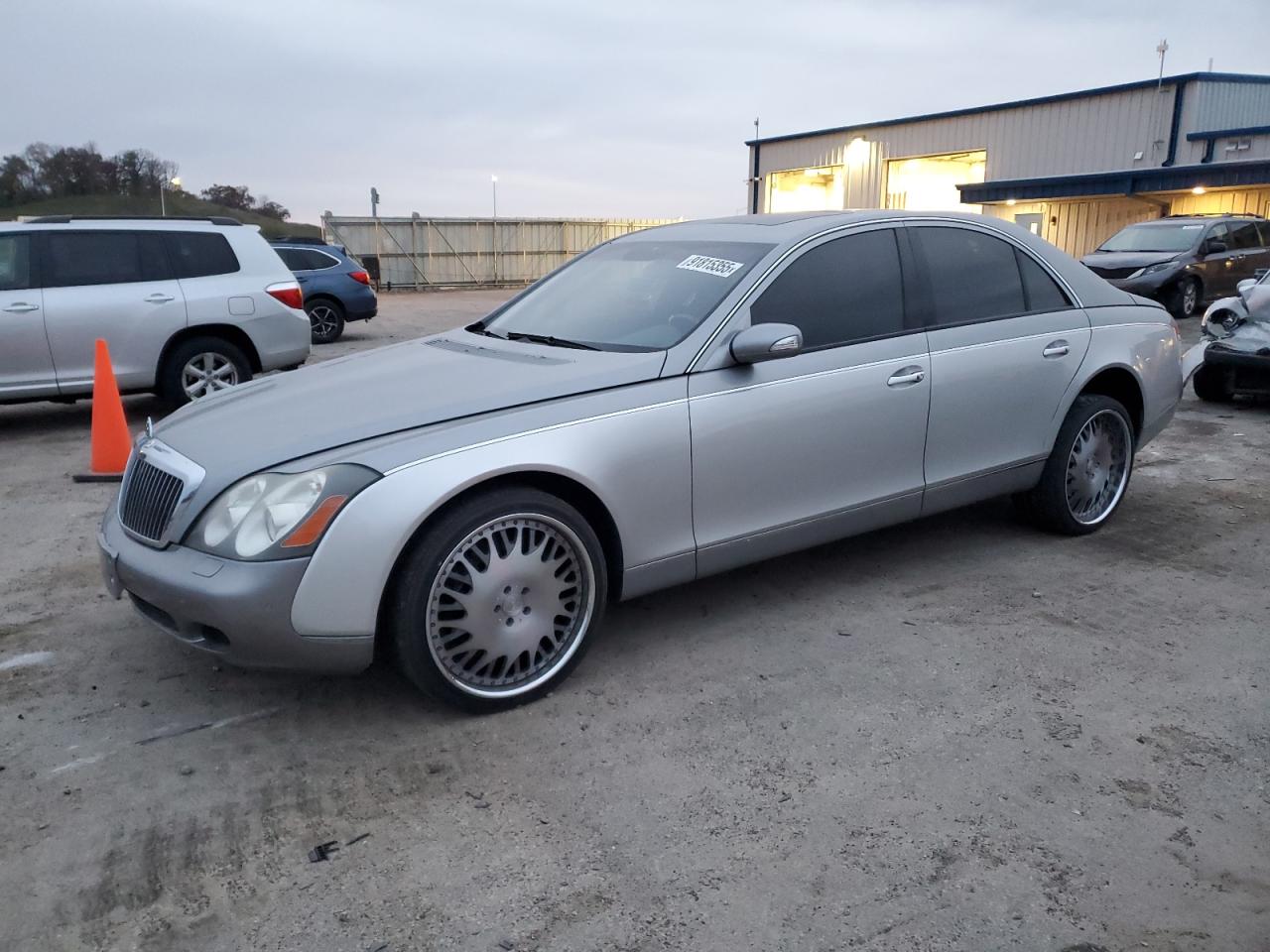 2005 Maybach 57, VIN WDBVF78J15A001071 — Мелкие вмятины и царапины