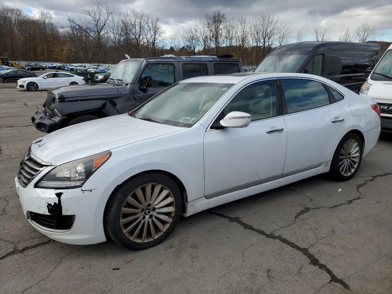 2016 Hyundai Equus Signature, VIN KMHGH4JH2GU101736 — Minor dents and scratches