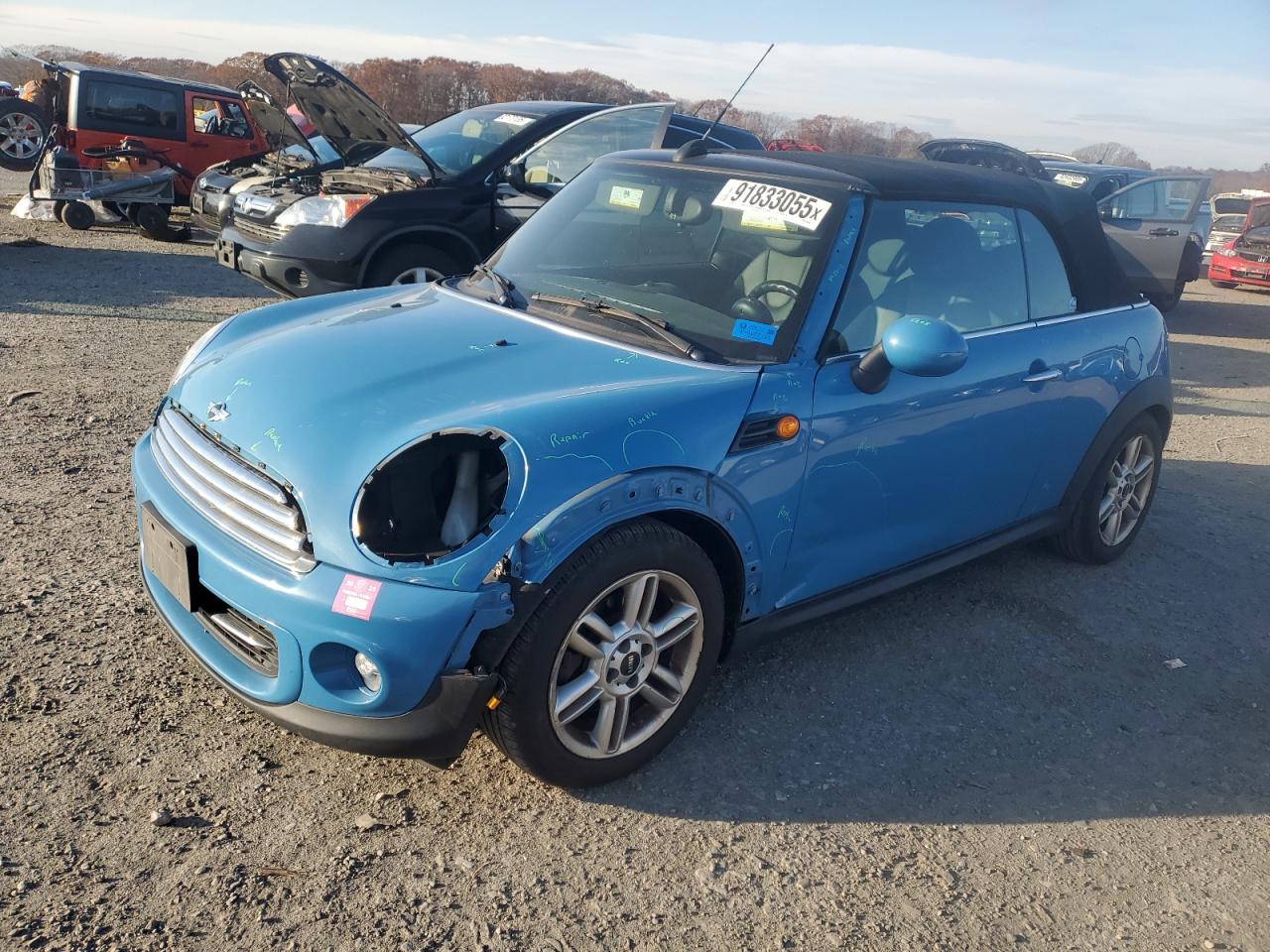 2014 MINI Convertible, VIN WMWZN3C55ET861081 — Перед