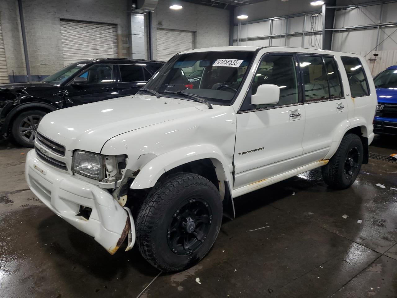2002 Isuzu Trooper S, VIN JACDJ58XX27J05442 — Перед